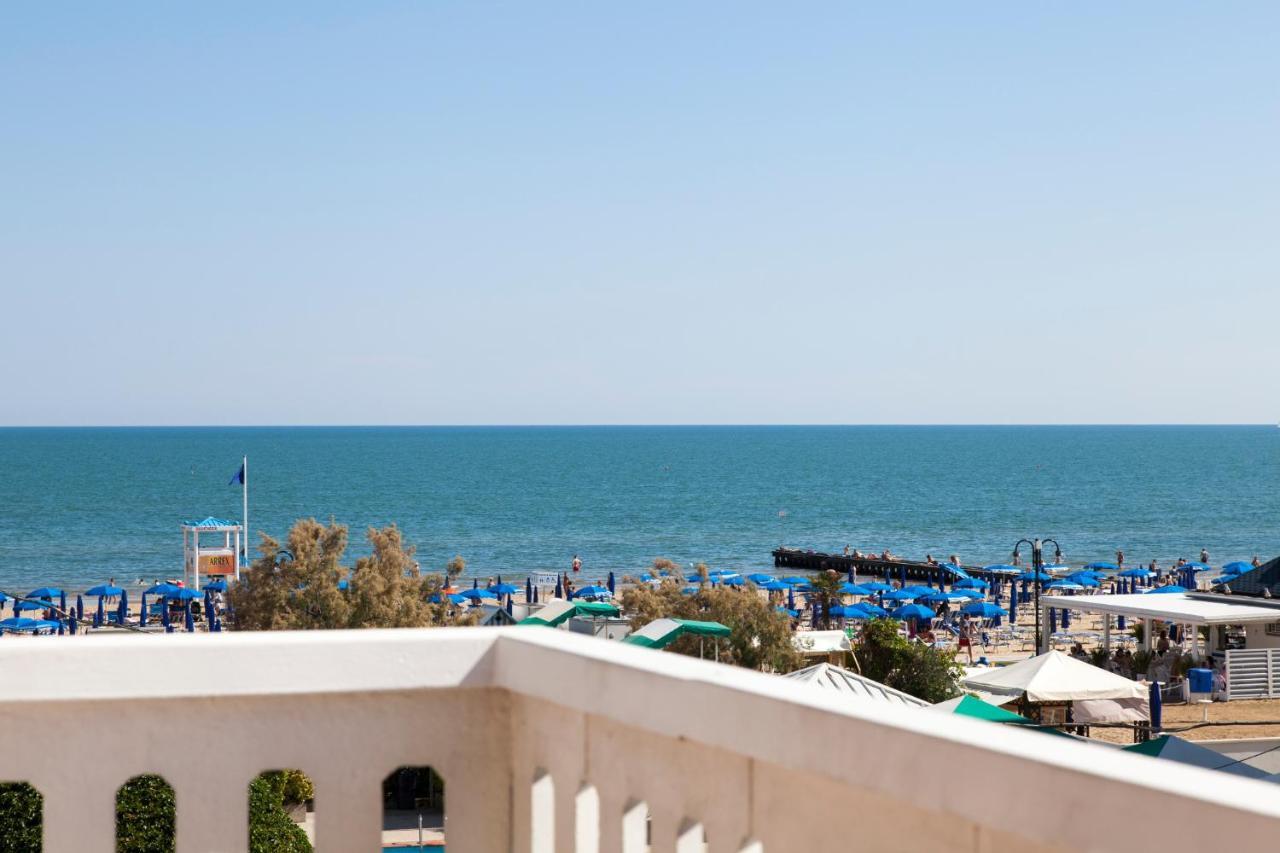Hotel Riviera Τζεσόλο Λίντο Εξωτερικό φωτογραφία